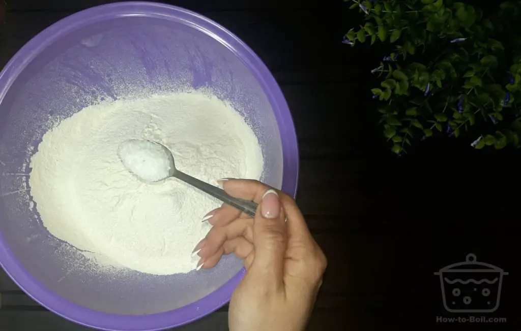 aggiungere 1 cucchiaio di sale